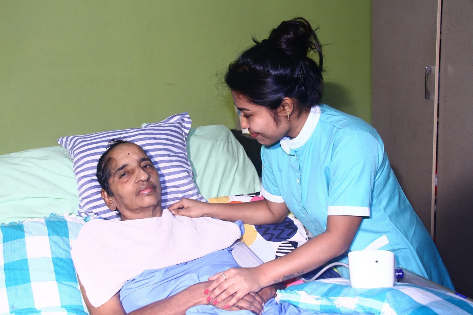 Home patient caretaker